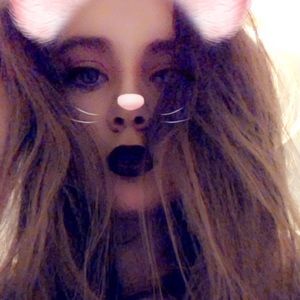 Meet your Posher, Kalie